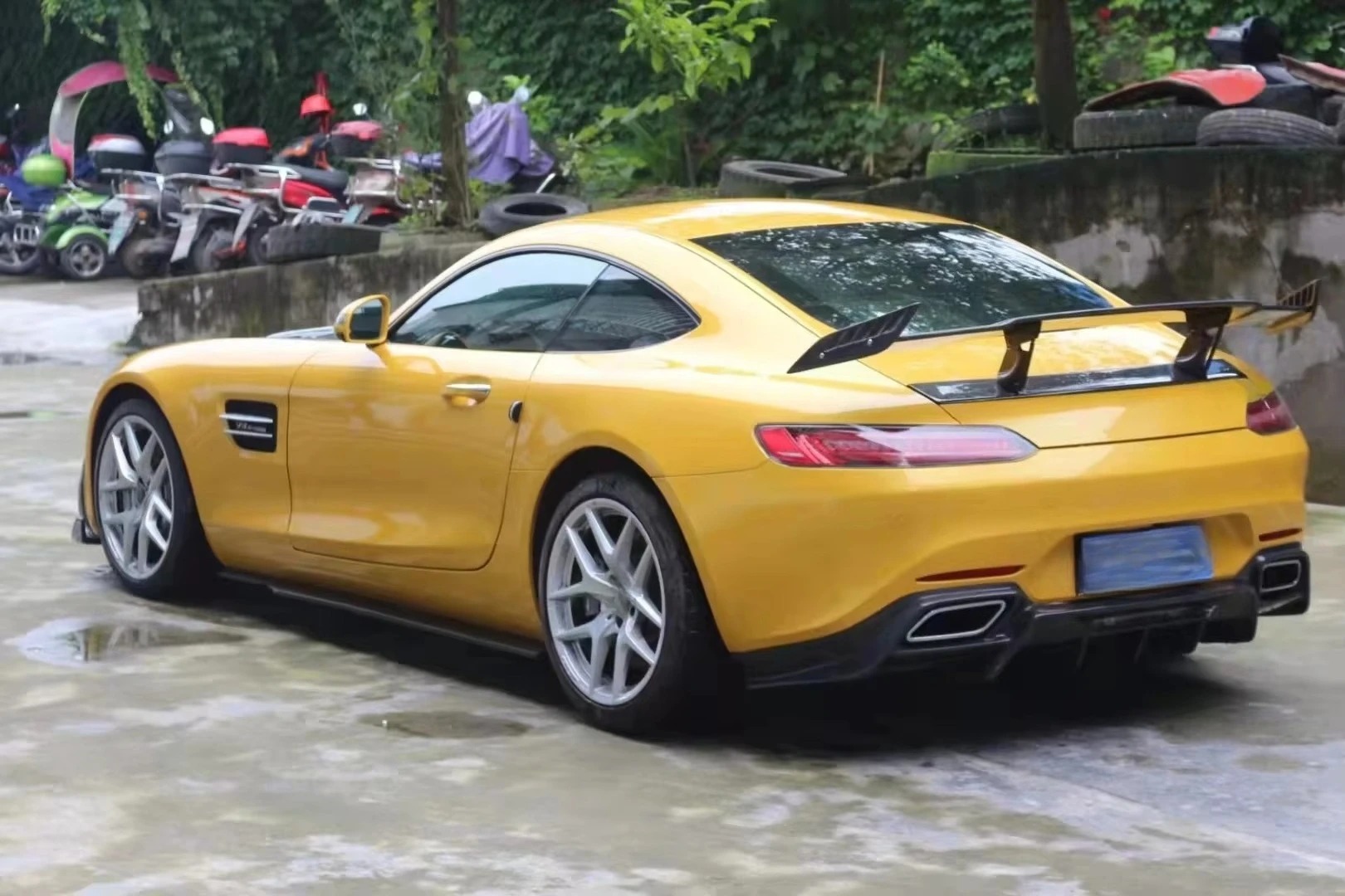 Carbon Fiber Body Kit for  GT Front Lip, Side Skirts ,rear Diffuser,trunk Spoiler